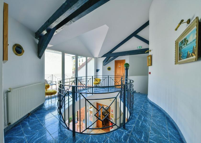 Centre - Loire Valley Vierzon Interior Entrance