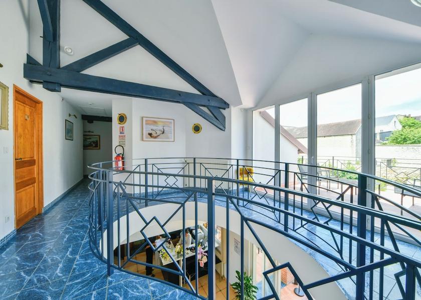 Centre - Loire Valley Vierzon Interior Entrance