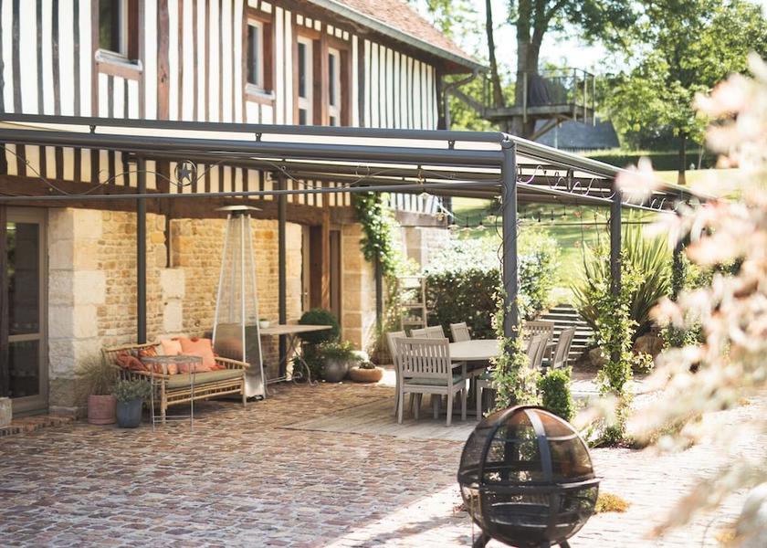 Normandy Cambremer Terrace