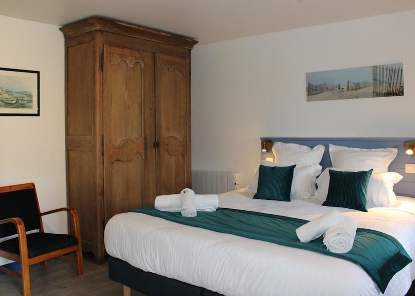 Normandy Grandcamp-Maisy Room