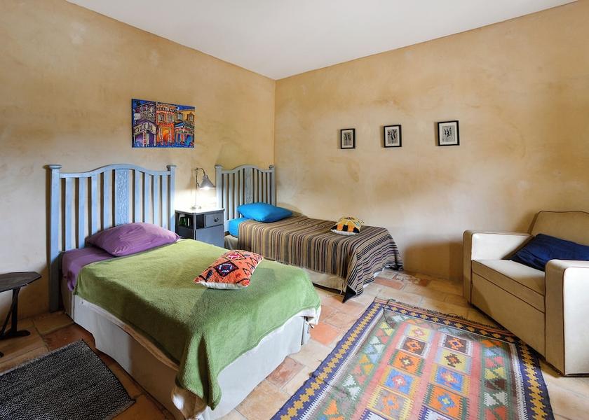 Occitanie Laudun Room