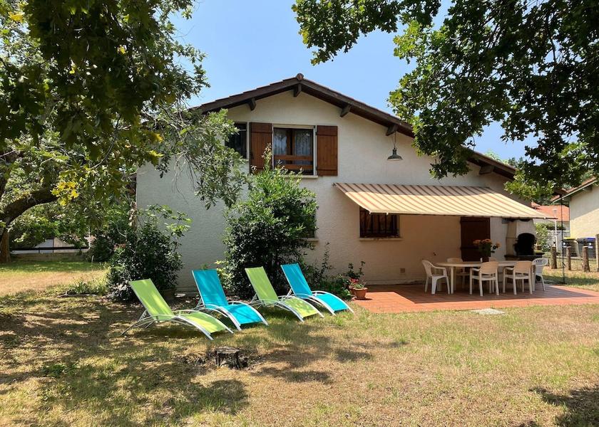 Nouvelle-Aquitaine Lanton Exterior Detail