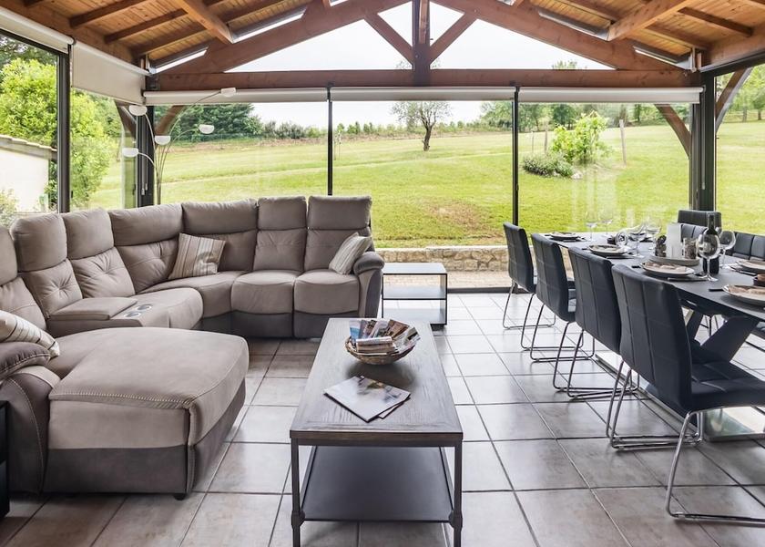 Nouvelle-Aquitaine Villeneuve-sur-Lot Exterior Detail