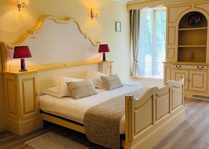 Nouvelle-Aquitaine Aiguillon Room