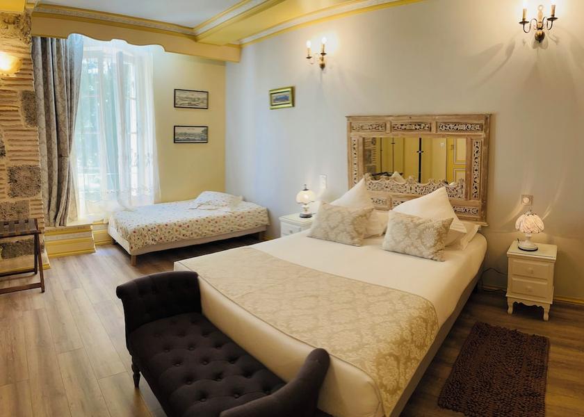 Nouvelle-Aquitaine Aiguillon Room