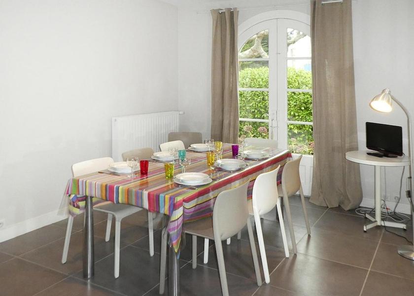 Brittany Carnac Dining Area