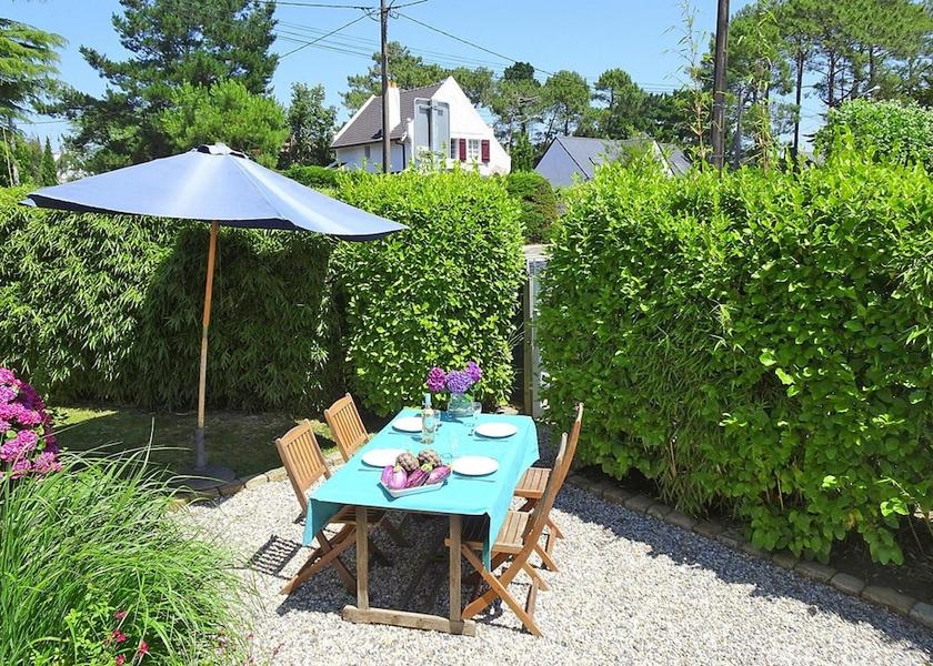 Brittany Carnac Dining Area