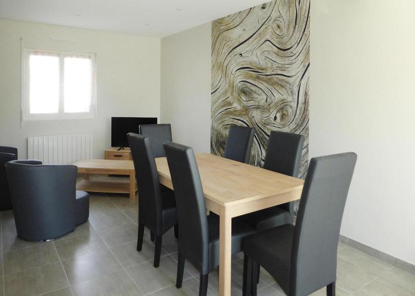 Brittany Saint-Quay-Portrieux Dining Area