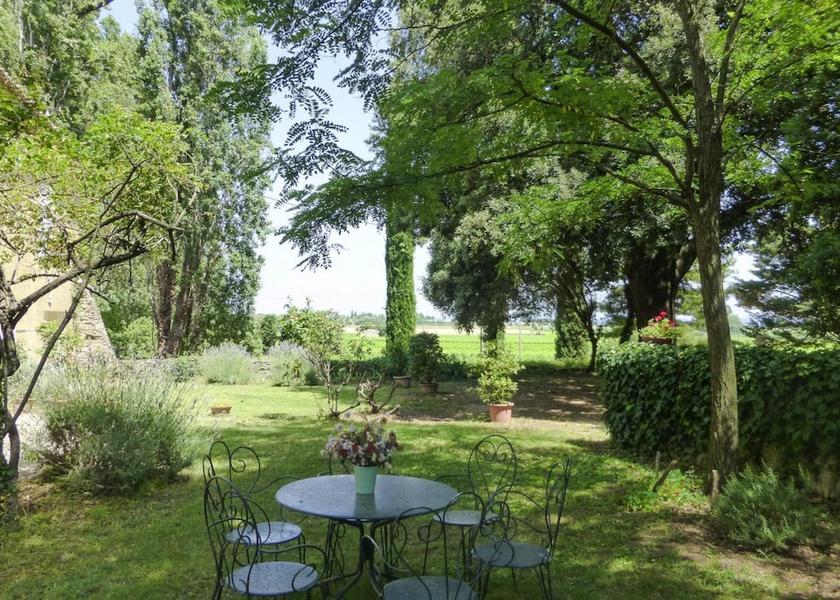 Occitanie Pont-Saint-Esprit Garden