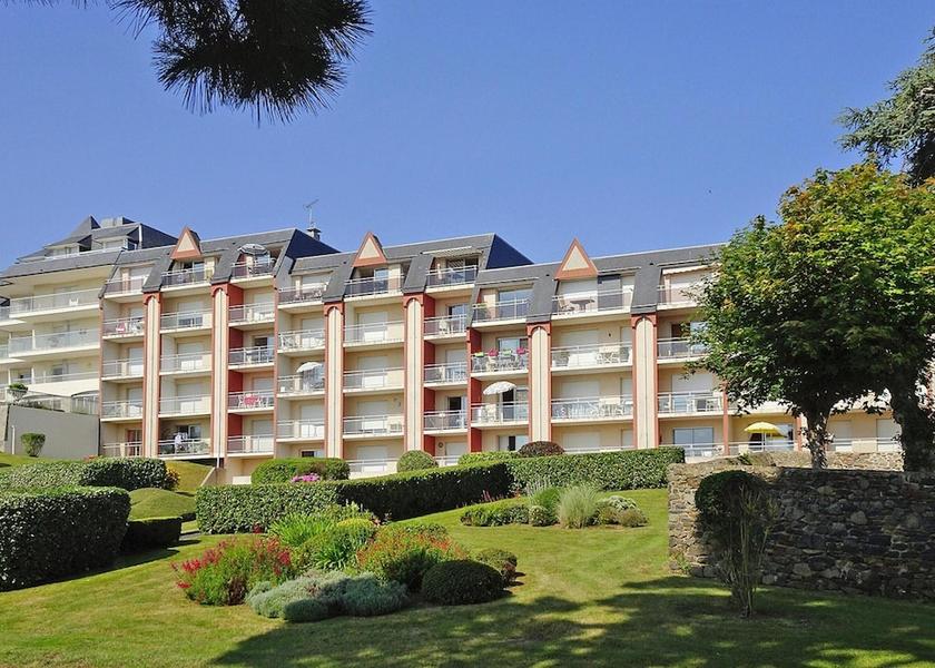 Brittany Saint-Quay-Portrieux Exterior Detail