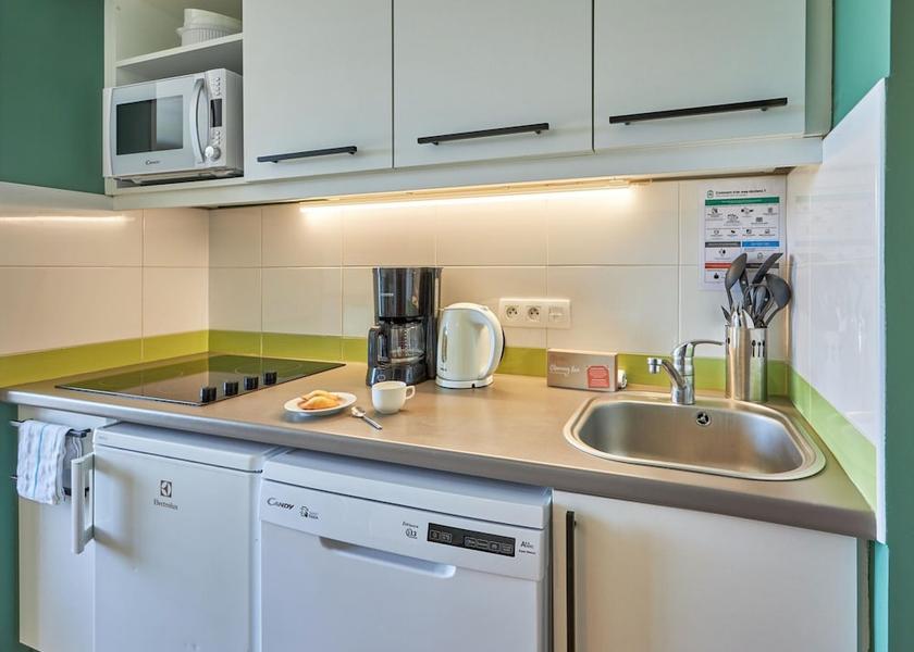 Normandy Courseulles-sur-Mer Kitchen