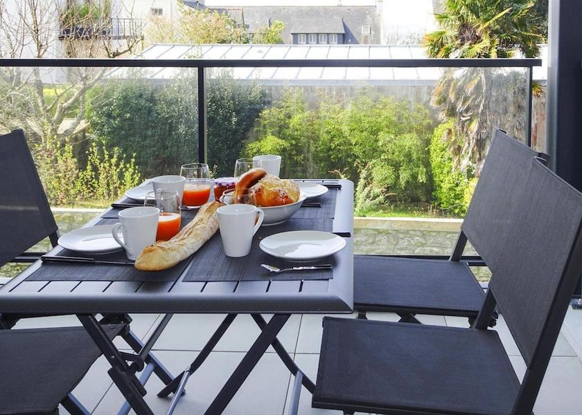 Brittany Concarneau Dining Area