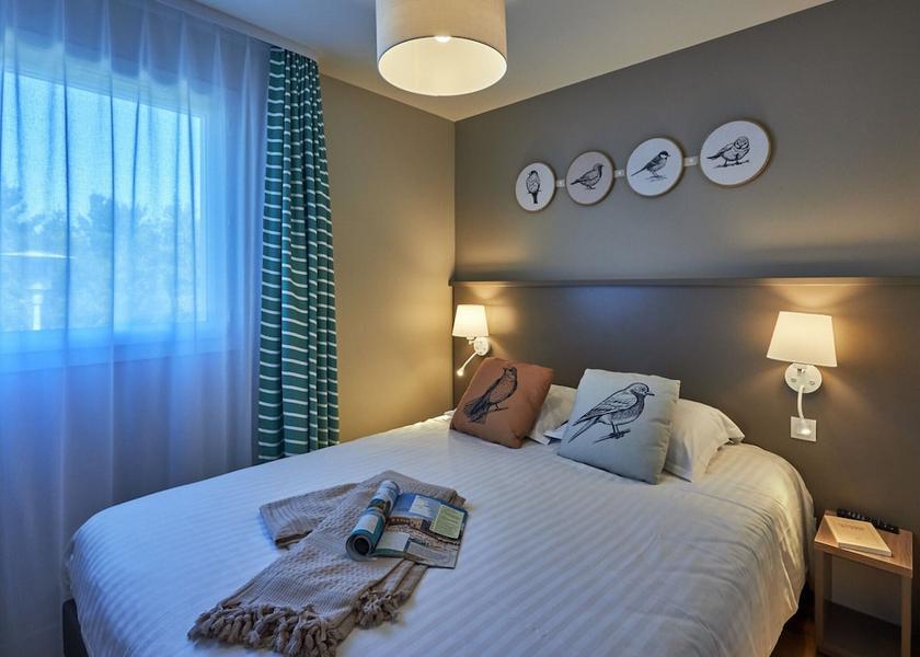 Normandy Courseulles-sur-Mer Room