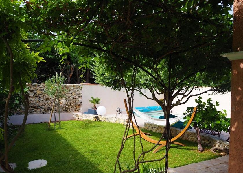 Provence-Alpes-Côte d'Azur Pertuis Garden