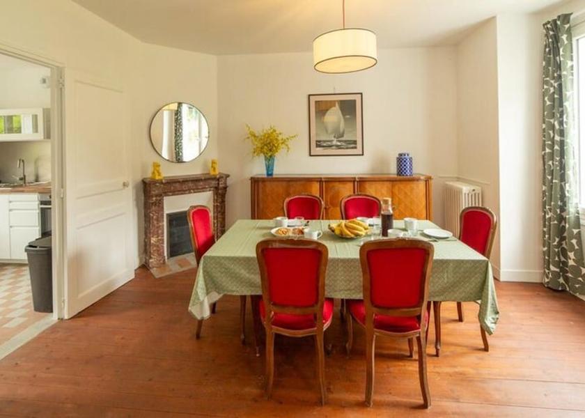 Normandy Dieppe Dining Area