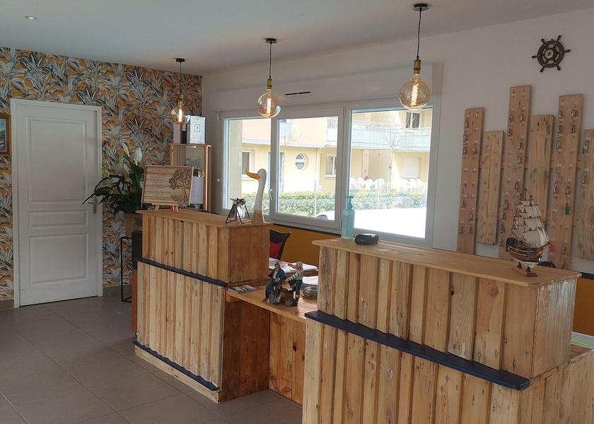 Normandy Grandcamp-Maisy Lobby