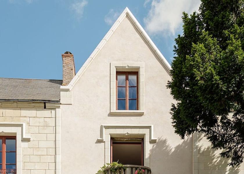Nouvelle-Aquitaine Thouars Exterior Detail