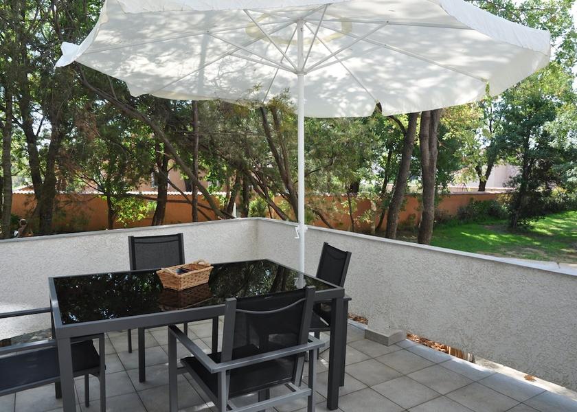 Corsica San-Nicolao Dining Area