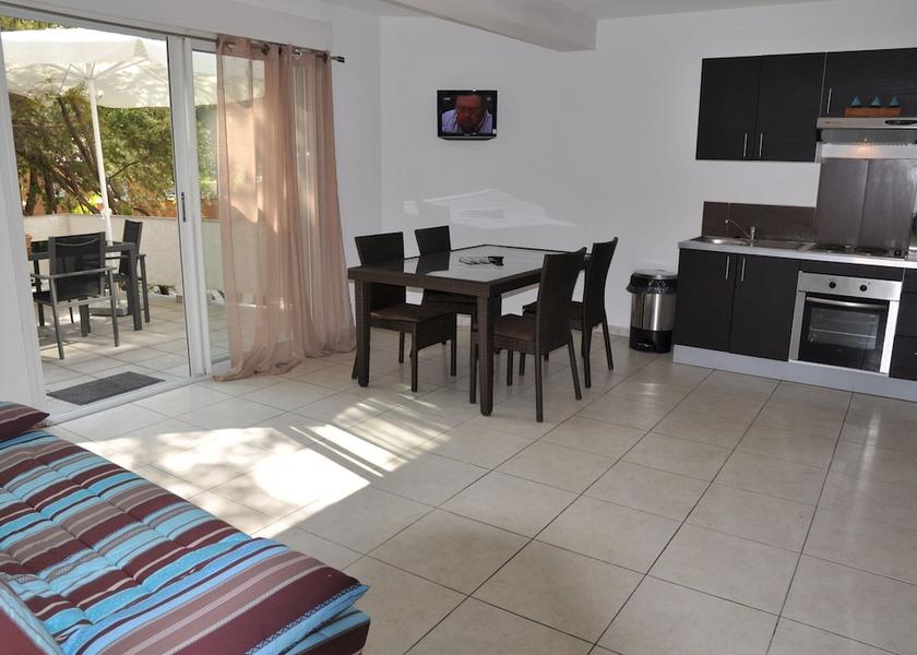 Corsica San-Nicolao Dining Area