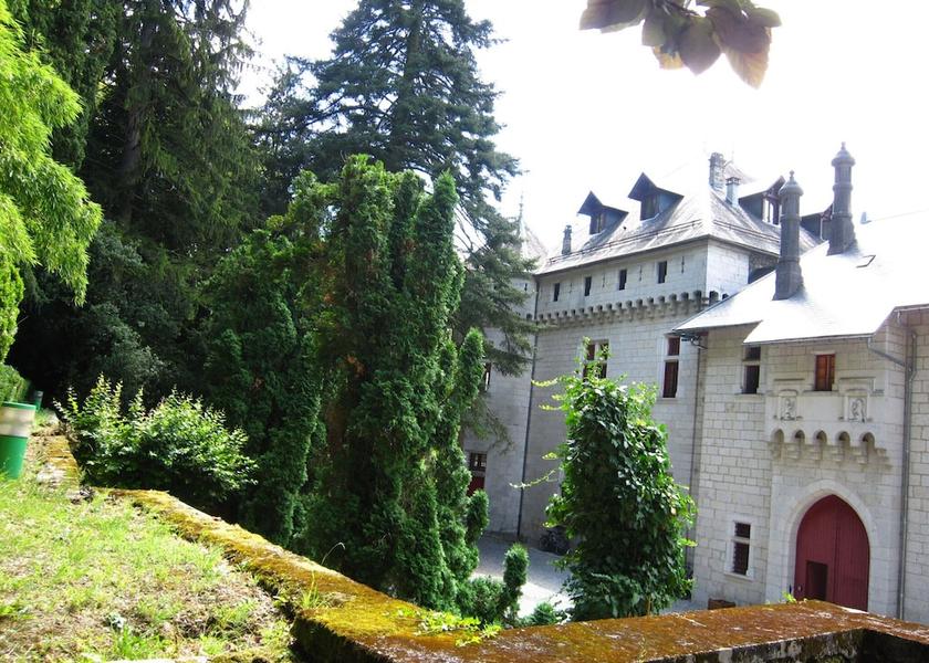 Corsica San-Nicolao Exterior Detail