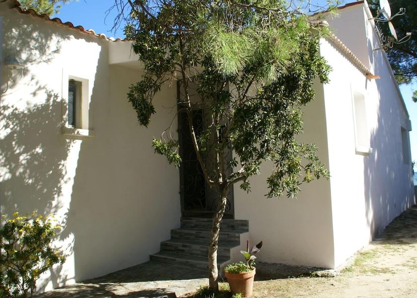 Corsica San-Nicolao Exterior Detail