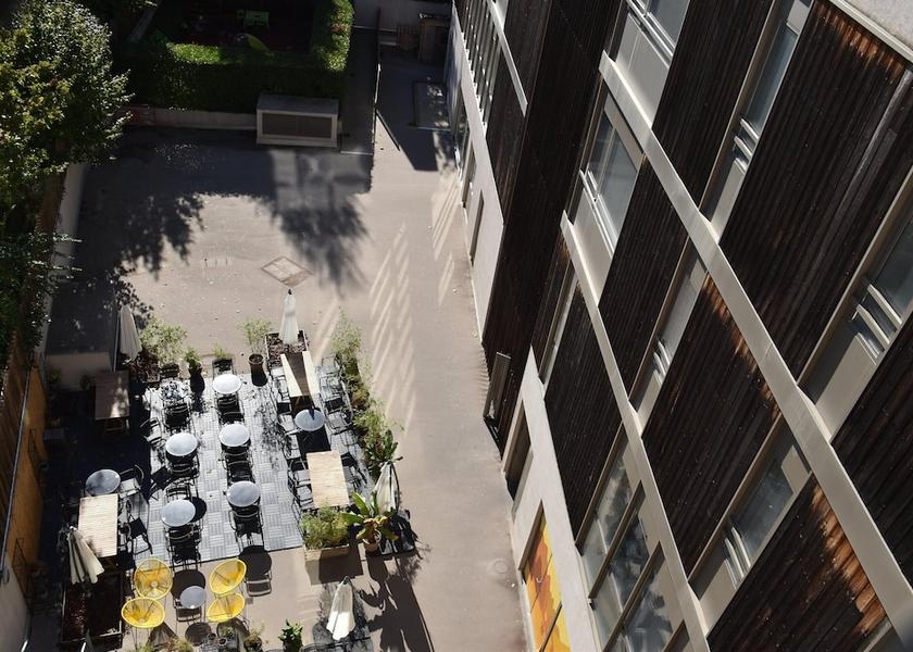 Auvergne-Rhone-Alpes Lyon Exterior Detail