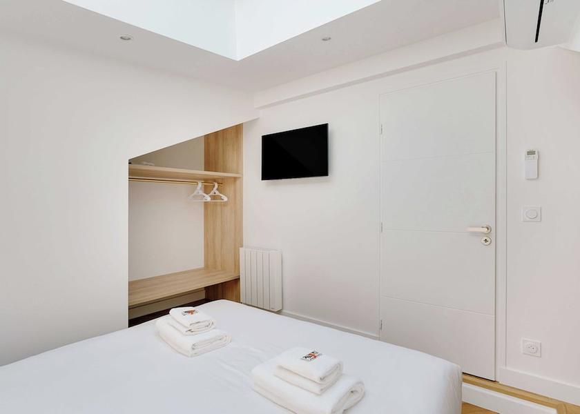 Ile-de-France Montreuil Room