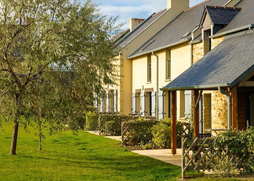 Brittany Cancale Exterior Detail