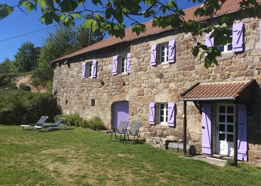 Auvergne-Rhone-Alpes Cros-De-Georand Exterior Detail