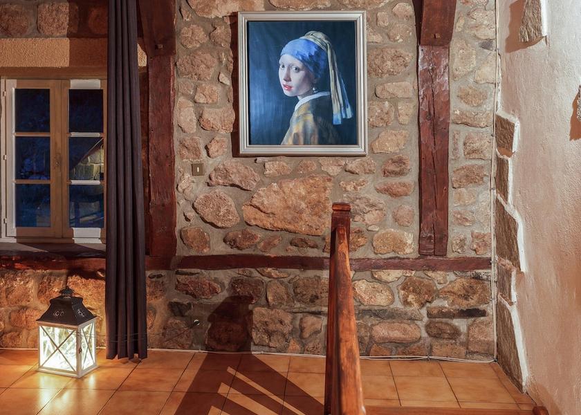 Auvergne-Rhone-Alpes Cros-De-Georand Interior Entrance