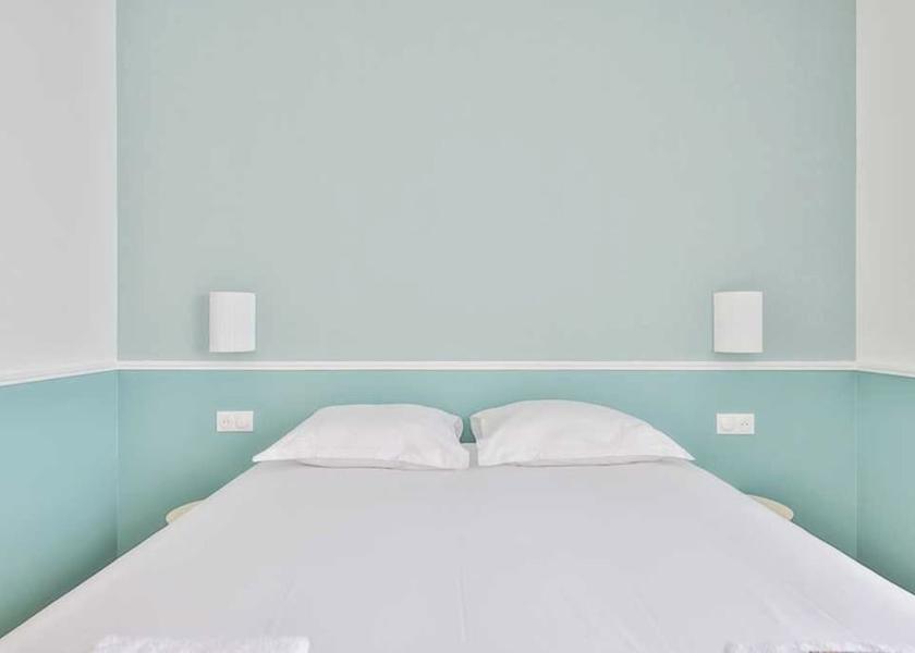 Île-de-France Saint-Ouen Room