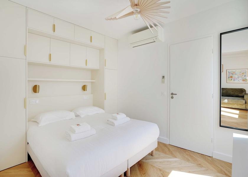 Ile-de-France Montreuil Room