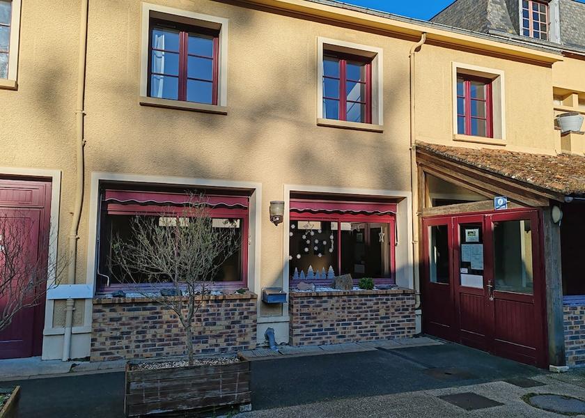 Nouvelle-Aquitaine Airvault Facade