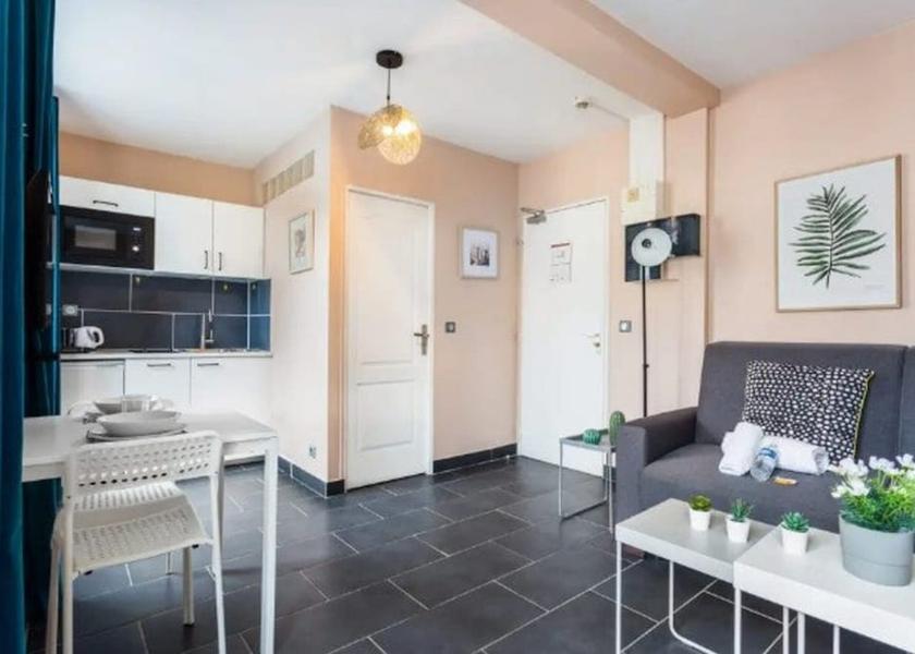 Île-de-France Pantin Living Area