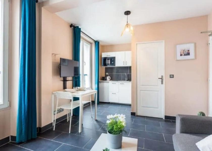 Île-de-France Pantin Living Area