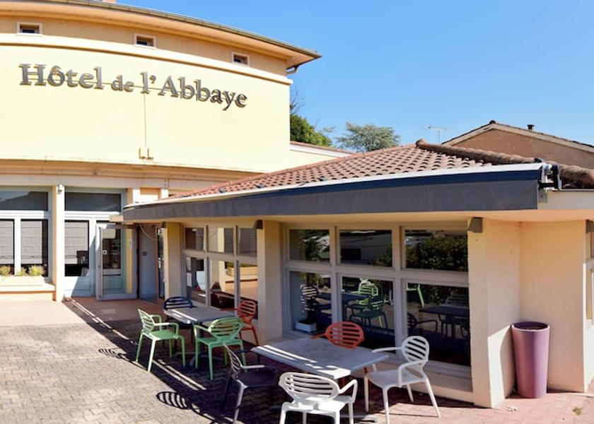 Bourgogne-Franche-Comte Cluny Terrace