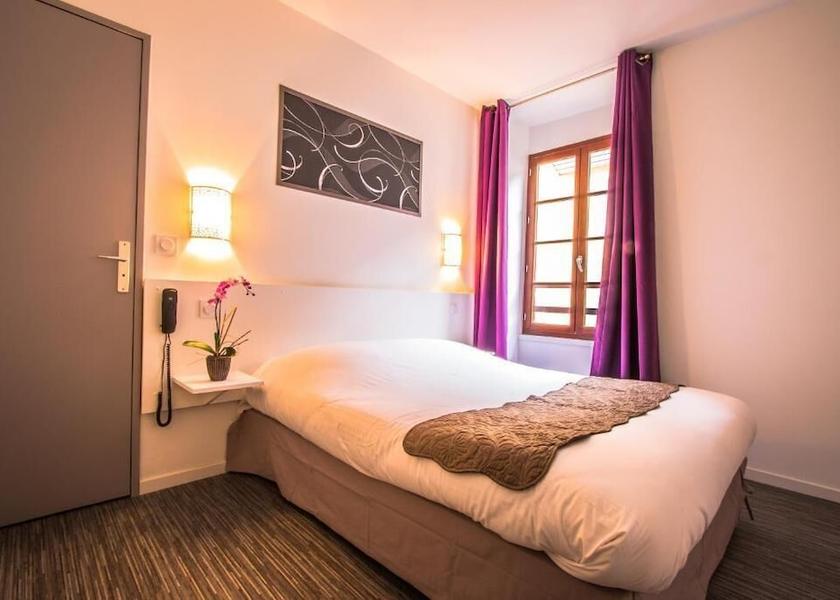Auvergne-Rhone-Alpes Chambery Room