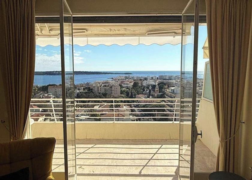 Provence - Alpes - Cote d'Azur Cannes Interior Entrance