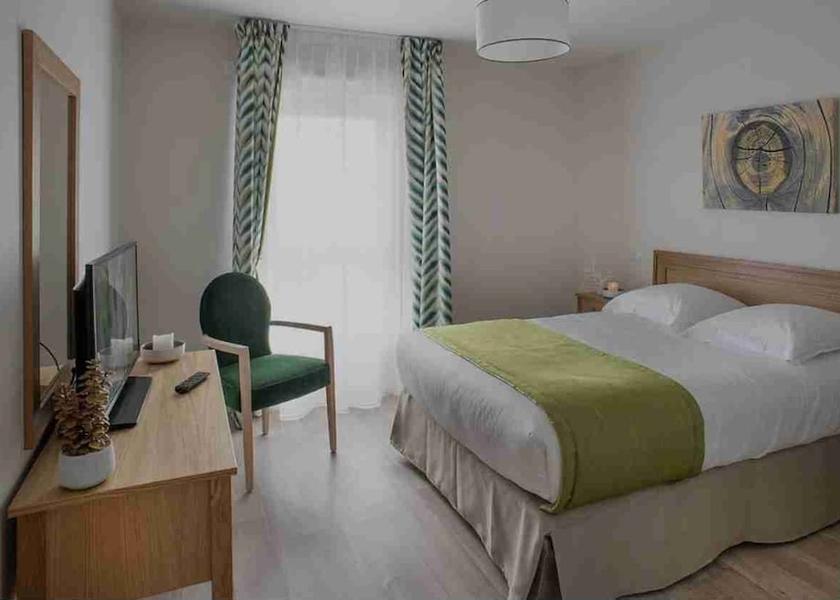 Normandy Mont-Saint-Aignan Room