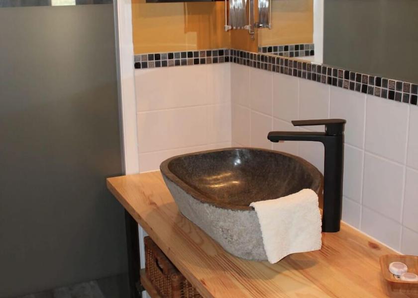 Provence-Alpes-Côte d'Azur Lorgues Bathroom