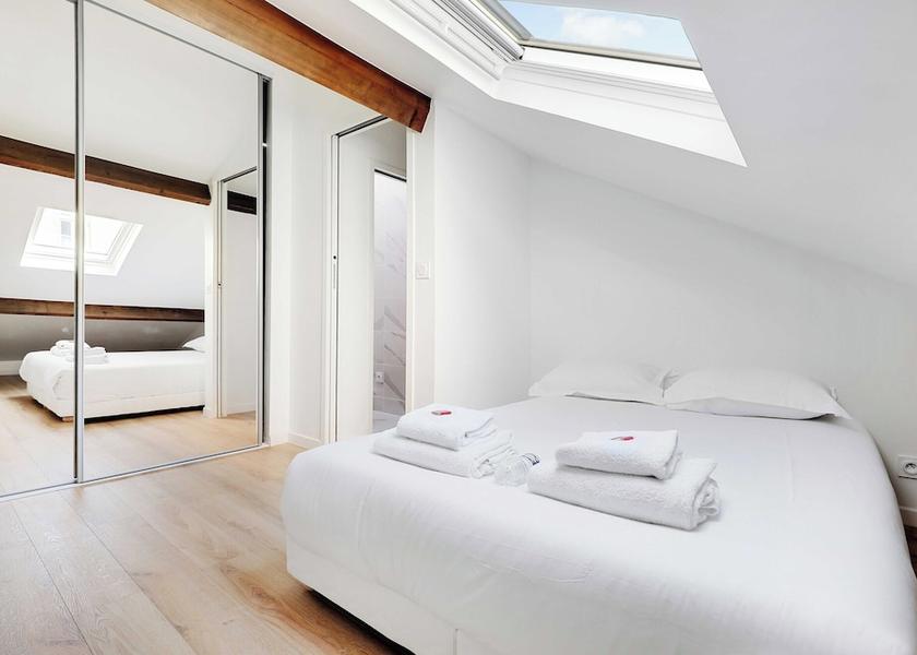 Île-de-France Levallois-Perret Room