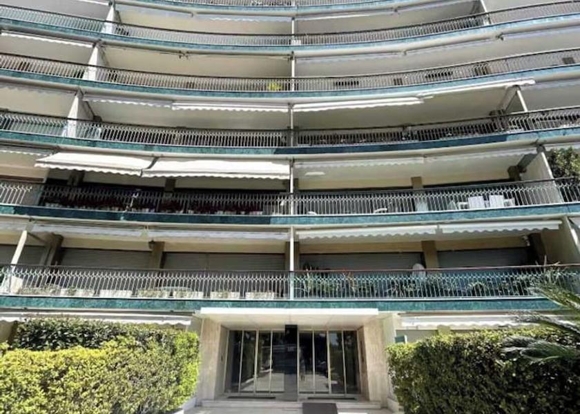 Provence - Alpes - Cote d'Azur Cannes Exterior Detail