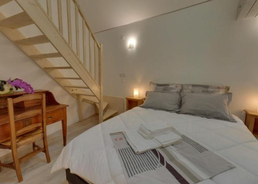 Occitanie Massegros Causses Gorges Room