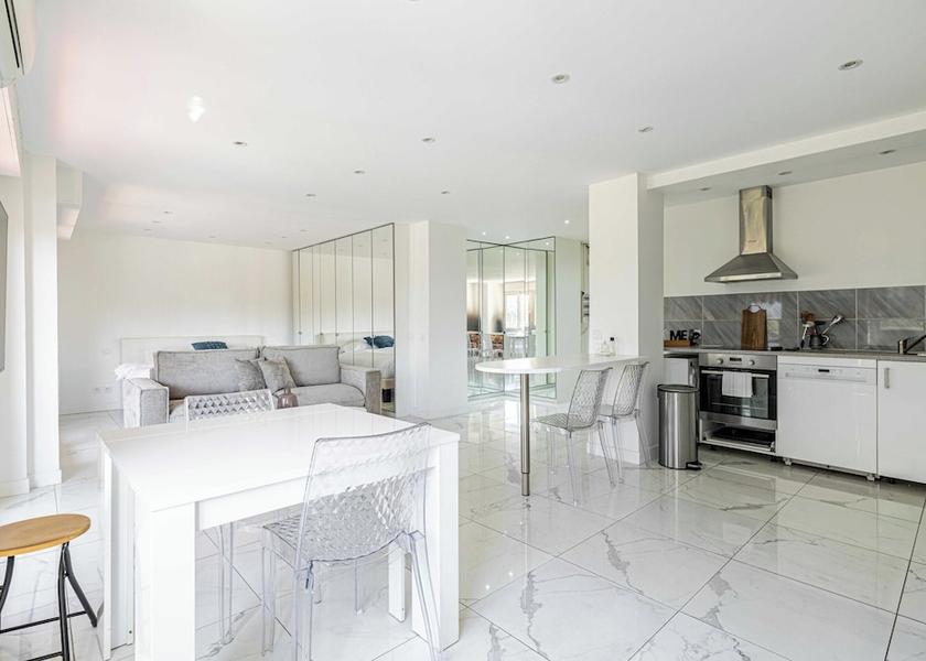 Provence - Alpes - Cote d'Azur Cannes Interior Entrance