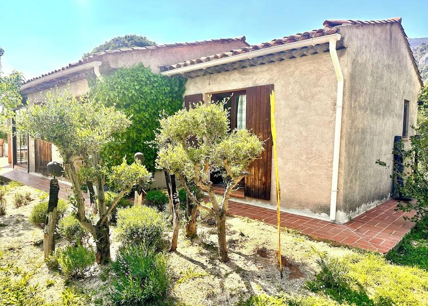 Provence - Alpes - Cote d'Azur Tourrettes-sur-Loup Exterior Detail