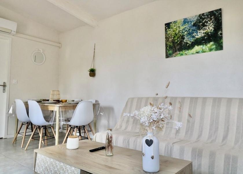 Corsica Linguizzetta Living Area