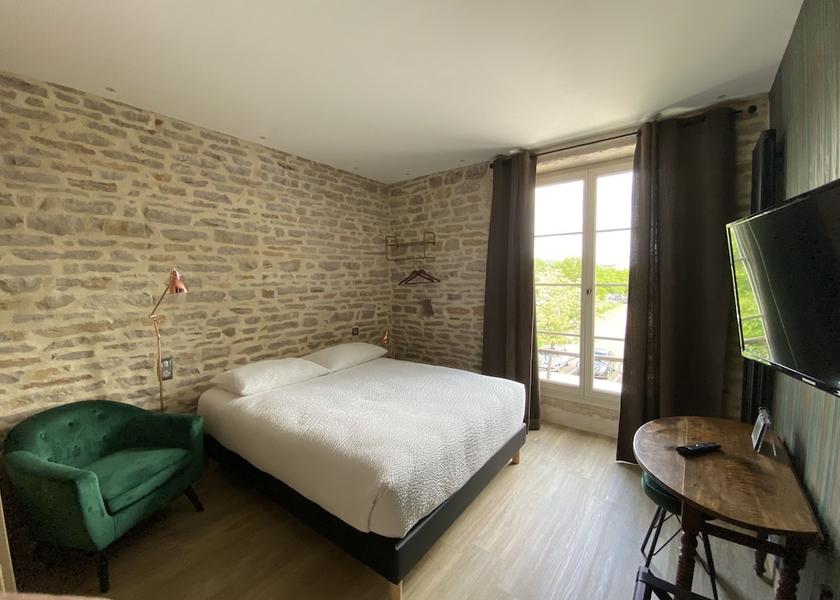 Bourgogne-Franche-Comte Tournus Room