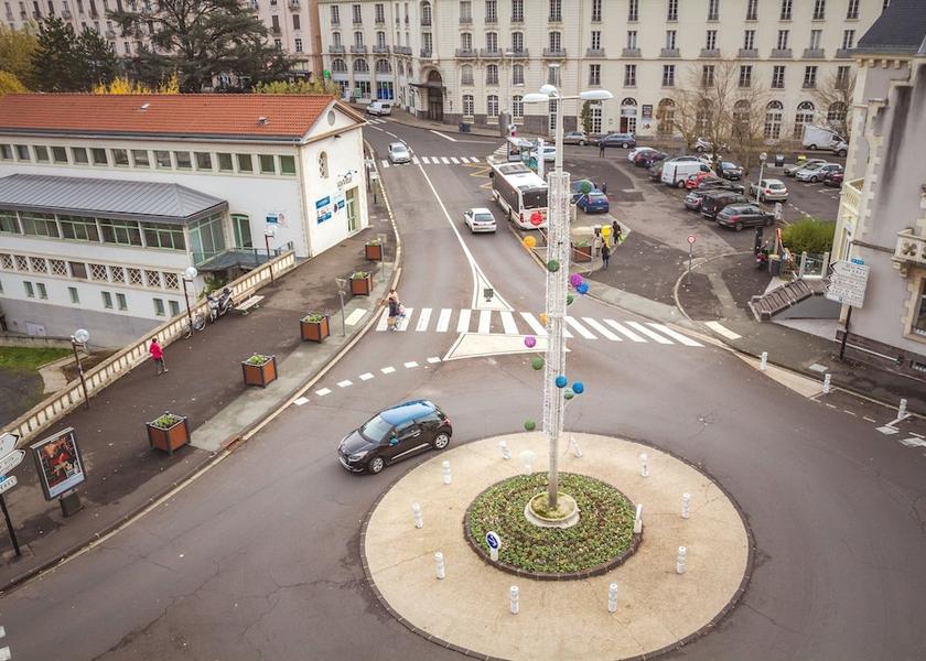 Auvergne-Rhone-Alpes Royat Exterior Detail