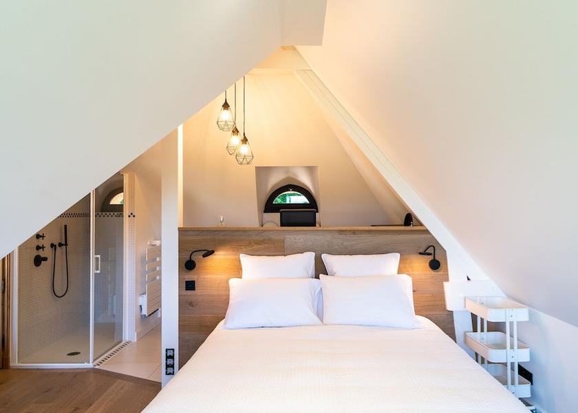Normandy Honfleur Room