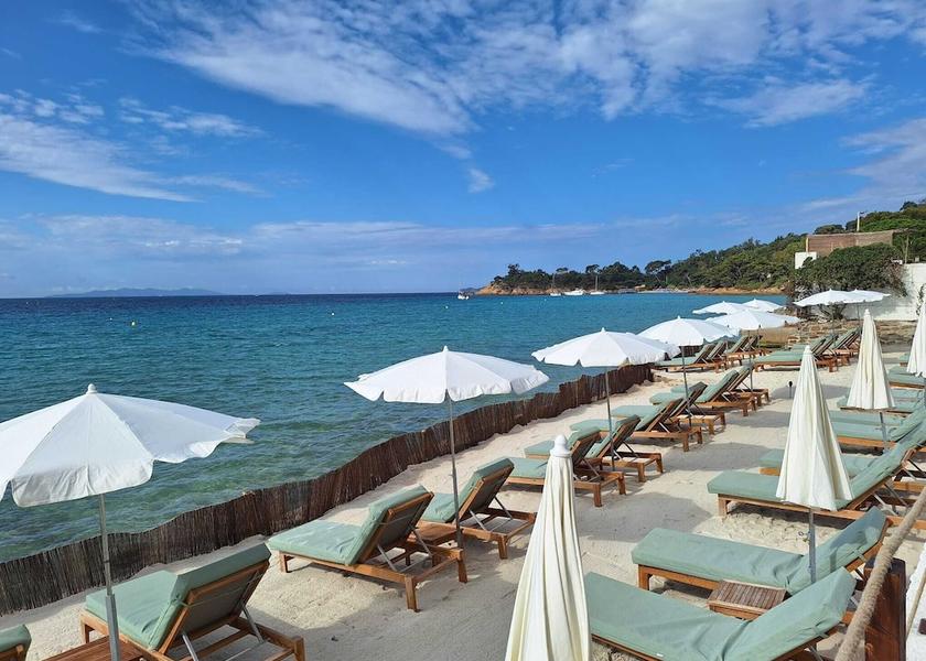 Provence-Alpes-Côte d'Azur Le Lavandou Beach